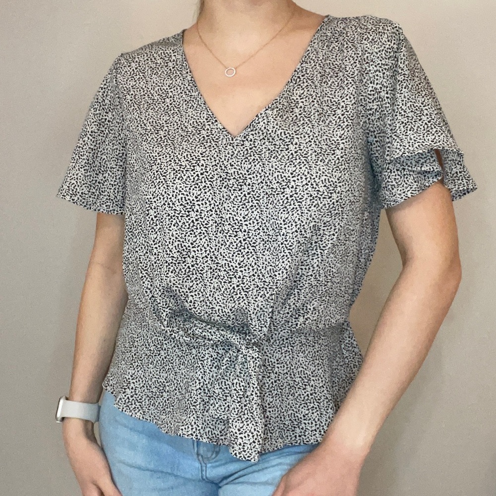 Spotted vneck blouse